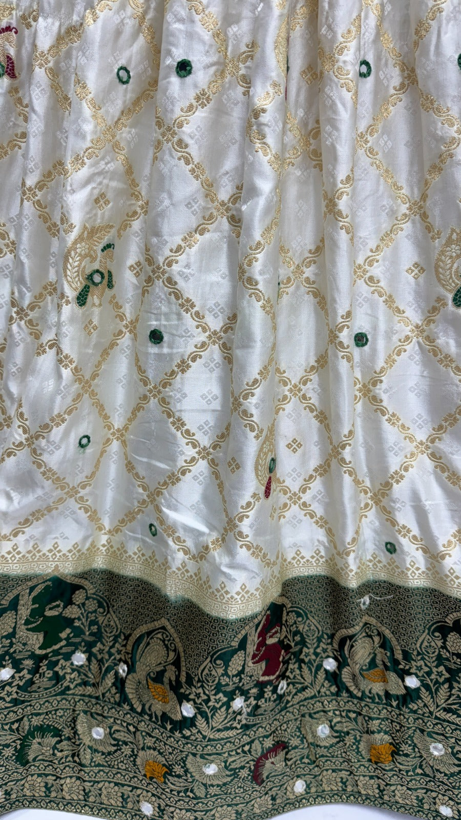 Regal Banarasi Silk Lehenga Set with Intricate Zari & Brocade Border – Timeless Festive Elegance