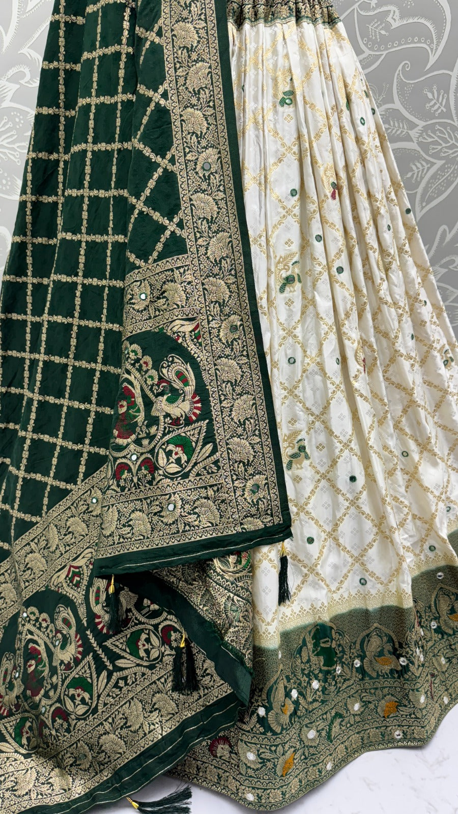 Regal Banarasi Silk Lehenga Set with Intricate Zari & Brocade Border – Timeless Festive Elegance